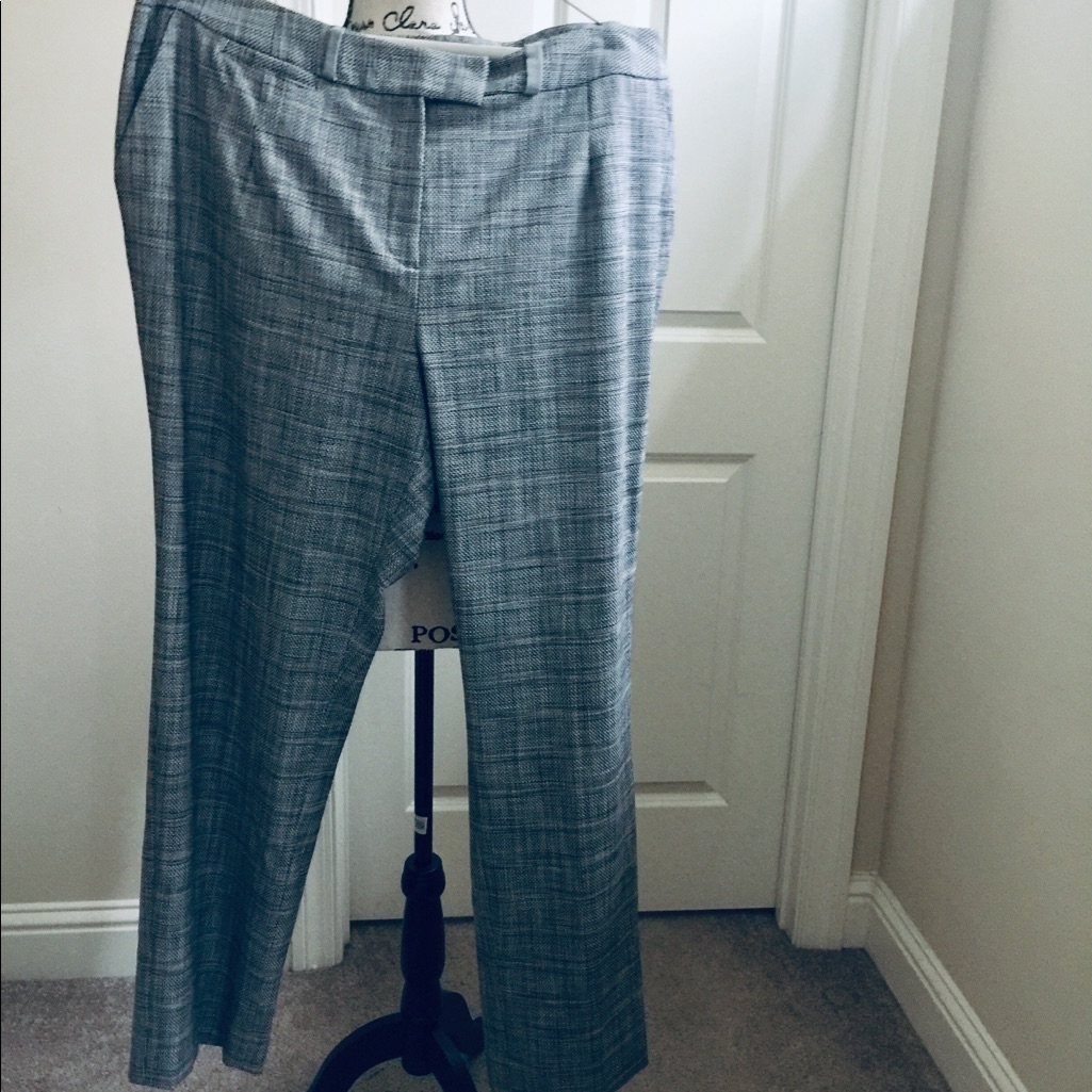 Womens Pants Brand New By Tahari